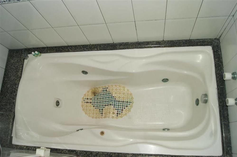 Pousada Aqui E Para-Ti Araquari Exteriör bild